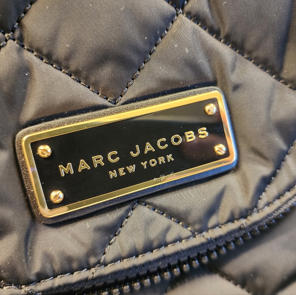 Marc Jacobs New York Black quilt crossbody - Picture 5 of 8
